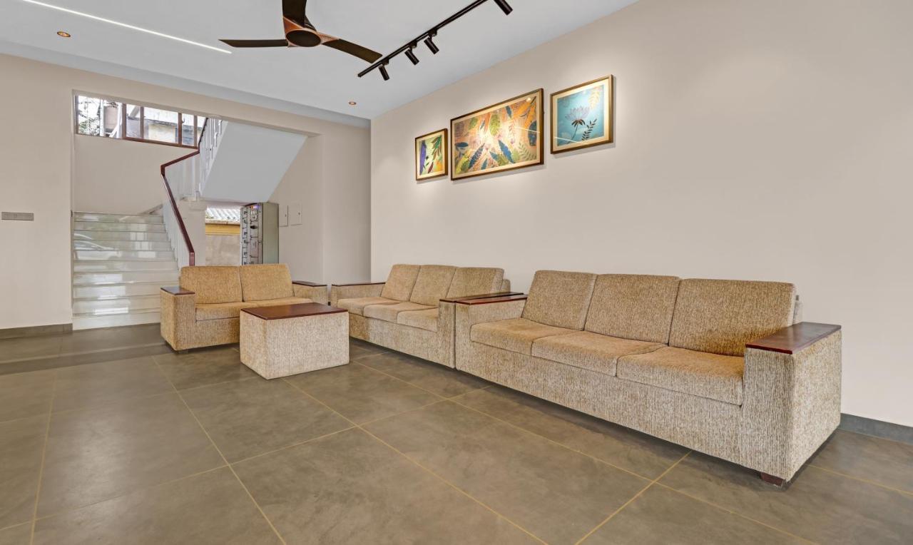 Treebo Grand Vistara Airport Suites Коччи Экстерьер фото